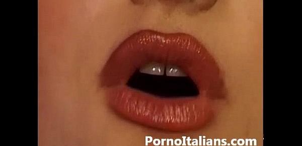  Pornostar italiana si fa inculare che figa pelosa - Italian sex anal fantastic